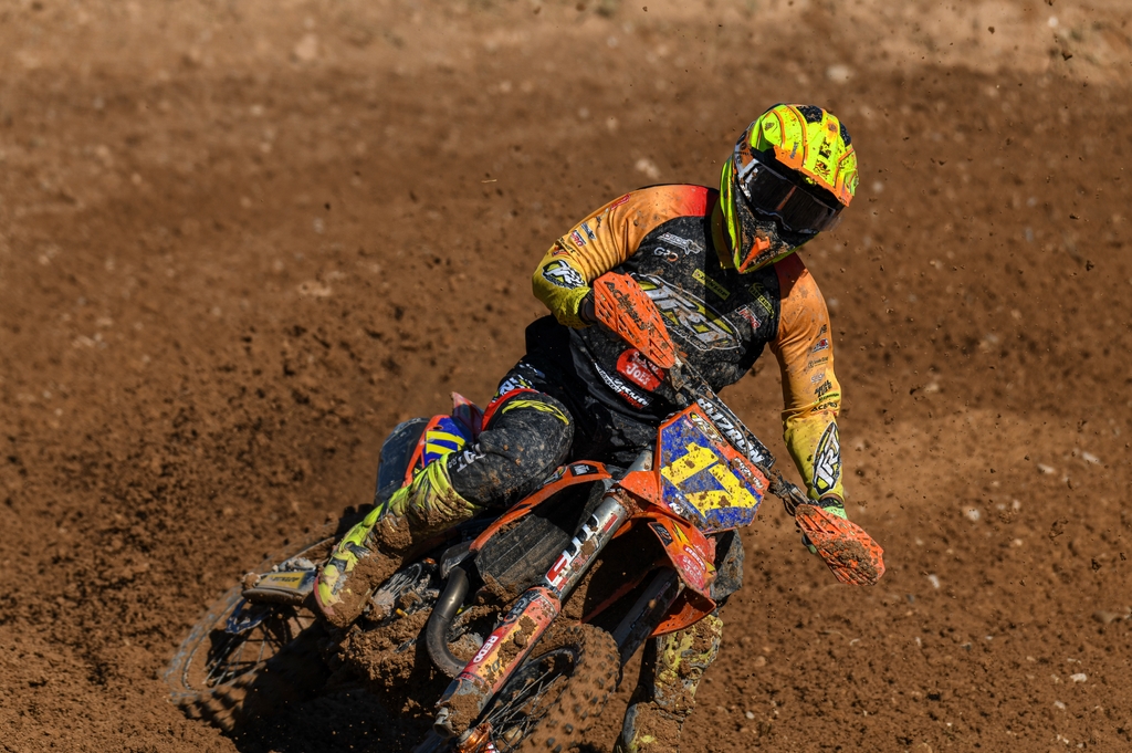 José Antonio Butrón compitiendo en MX1 con TRT Motorcycles en Montearagón